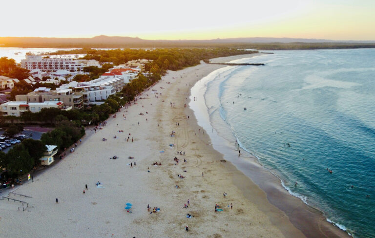 Der Strand von Noosa