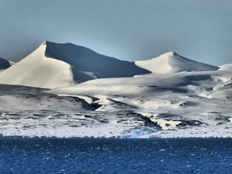 Schneebedeckter Isfjord