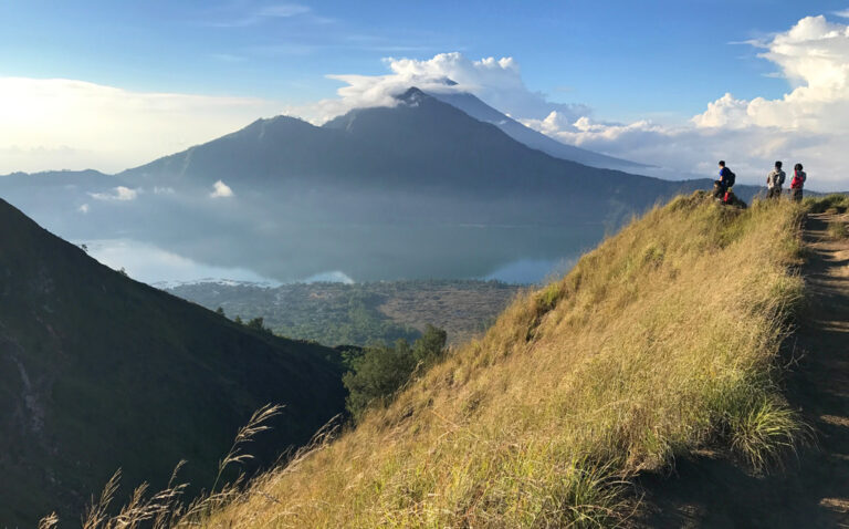 Blick auf den Vulkan Batur