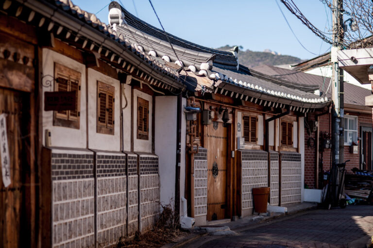 Die traditionellen Häuser vom Dorf Bukchon Hanok