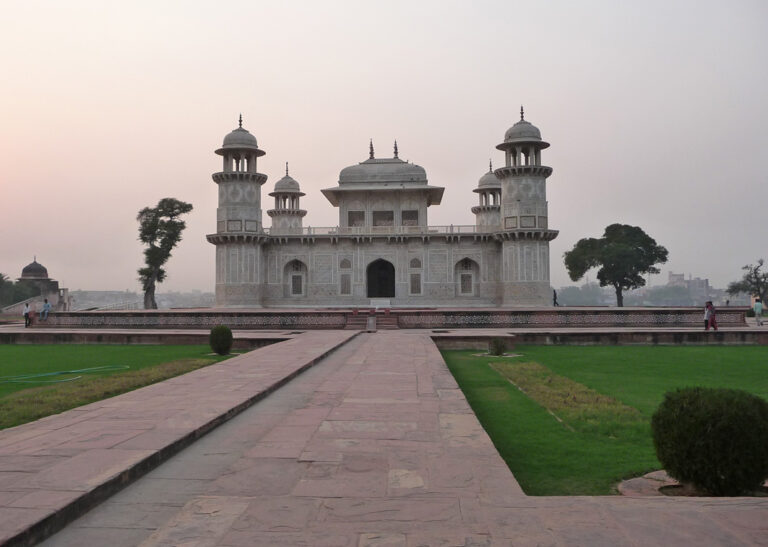 Das Baby Taj Mausoleum