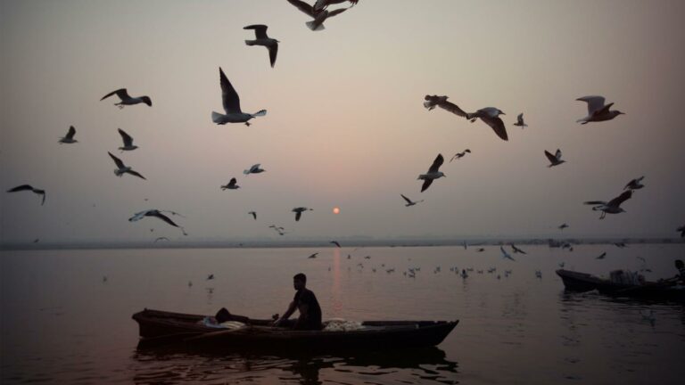 Sonnenaufgang am Ganges