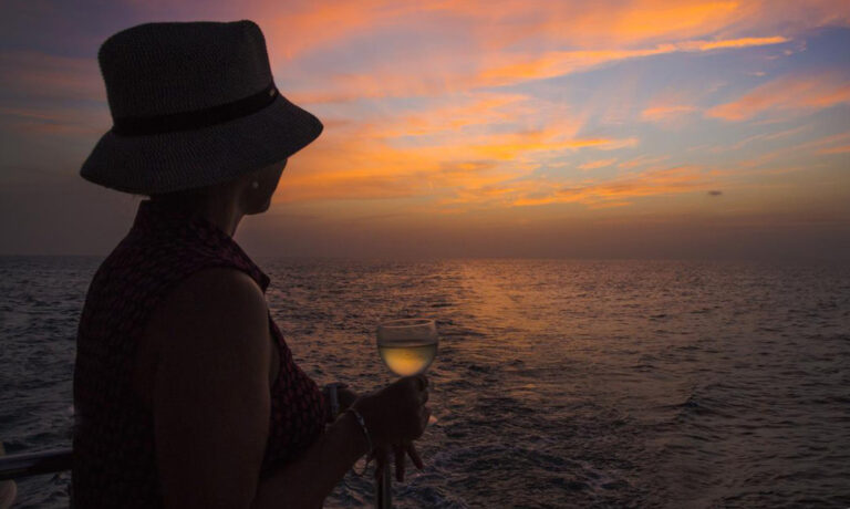 Sonnenuntergänge auf dem Meer erleben