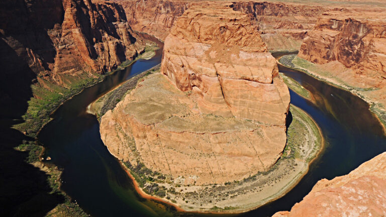 Die hufeisenförmige Biegung des Colorado Rivers