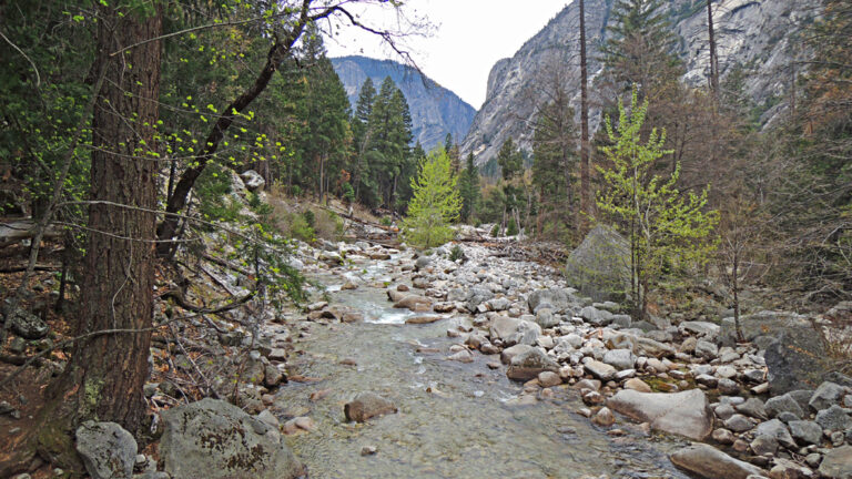 Wandern im malerischen Yosemite Nationalpark