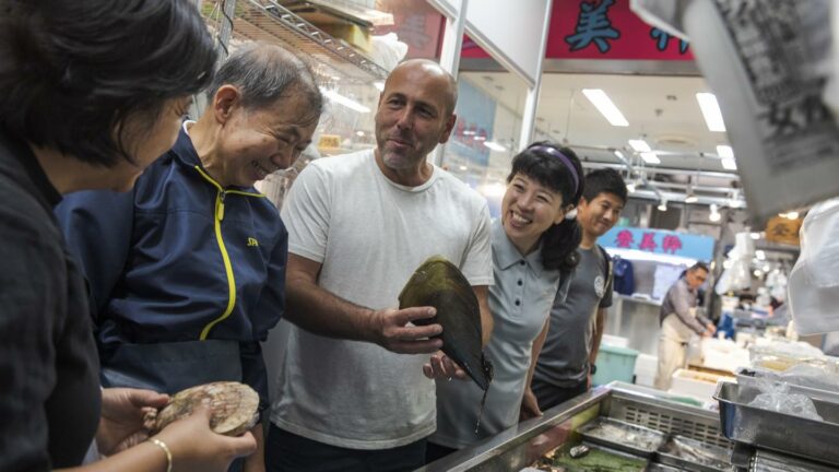 Auf dem Toyosu Fischmarkt