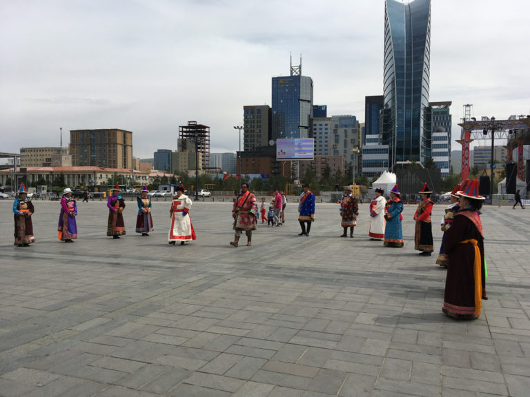 In der Hauptstadt der Mongolei treffen Kultur und Moderne aufeinander