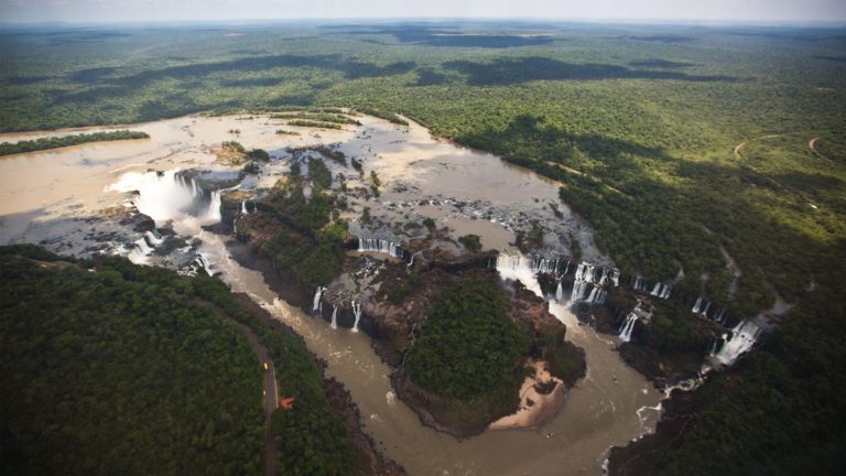 Die gigantischen Iguazu Wasserfälle