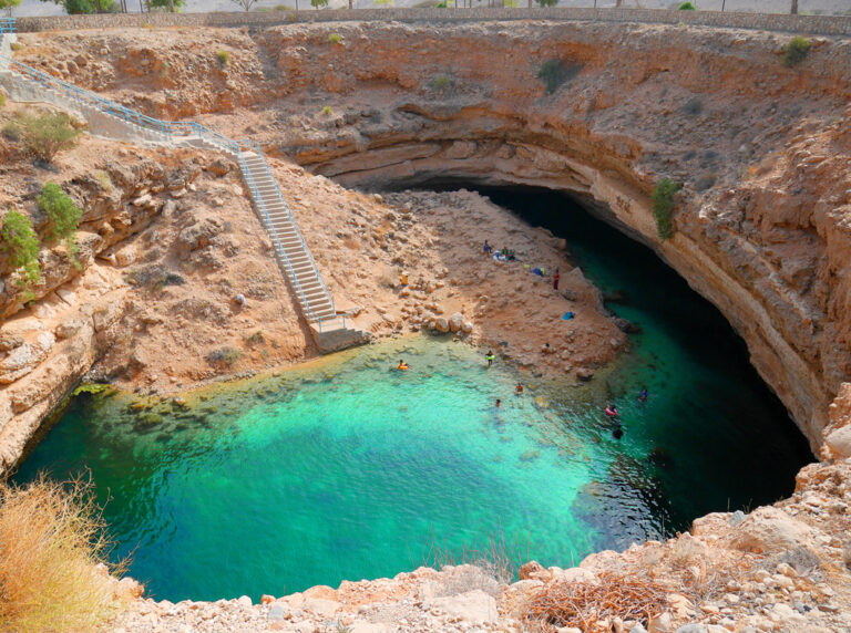Bimmah Sinkhole: ein Traum in Türkisblau