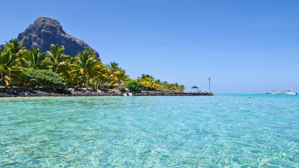 Mauritius lockt mit kristallklarem Wasser