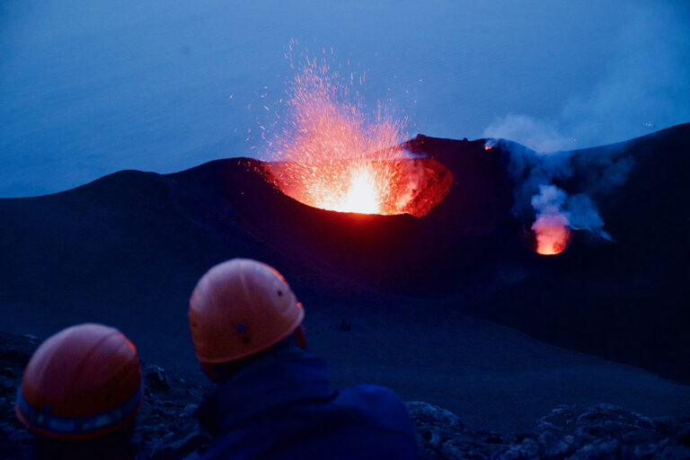 Der Stromboli beeindruckt regelmäßig mit seinen Lavafontänen