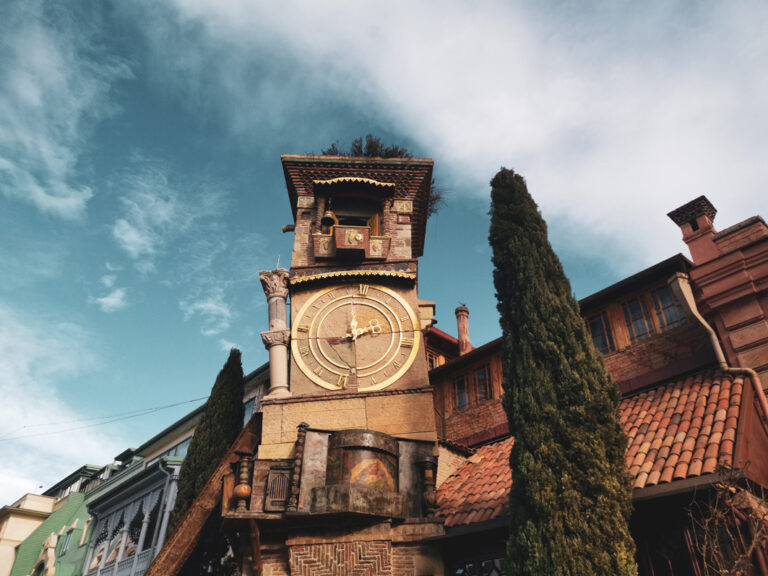 Der schiefe Glockenturm von Tiflis