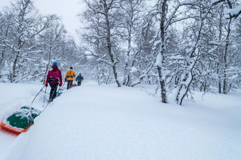 Unterwegs auf Schneeschuhen