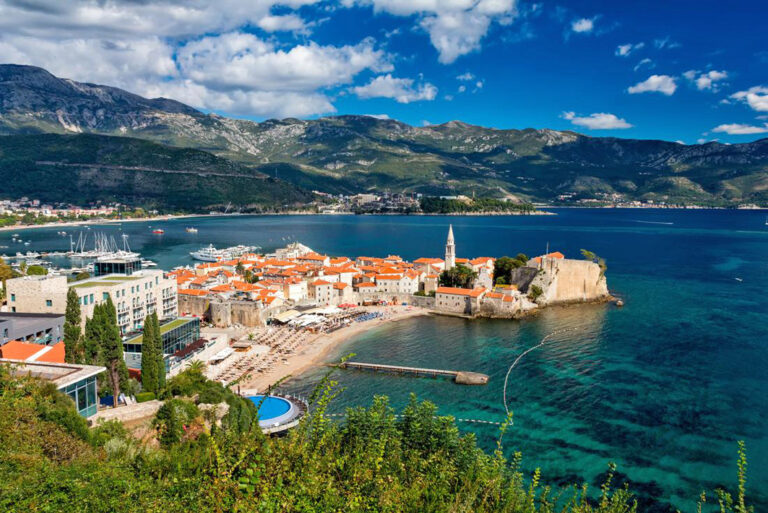 Budva an der azurblauen Adria