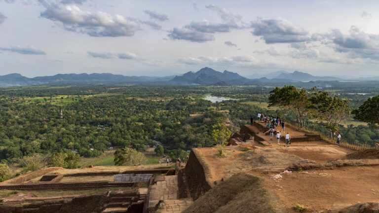 Die schönste Aussicht in Sri Lanka: Panoramablick von der Festung von Sigriya