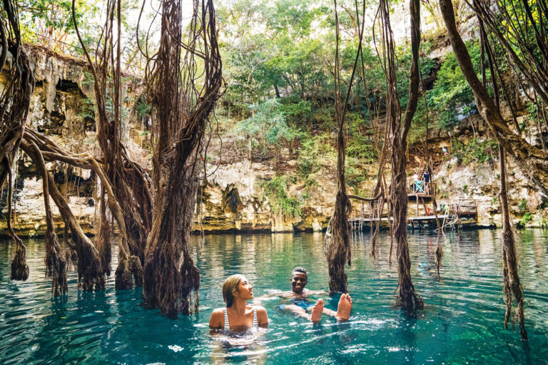 Erfrischung in einer Cenote