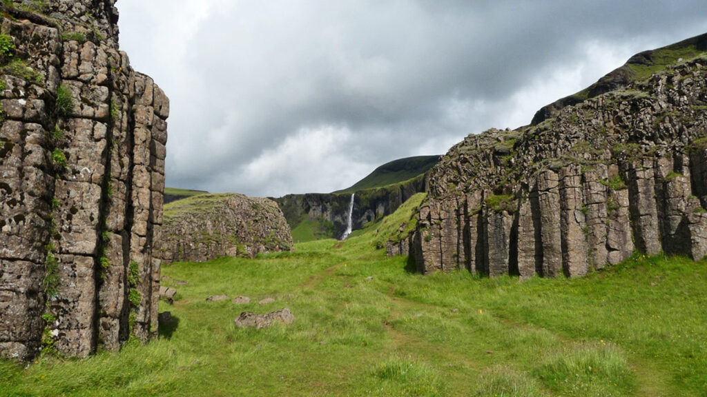 Freiwilligenarbeit im Eco-Village in Island traveljunkies