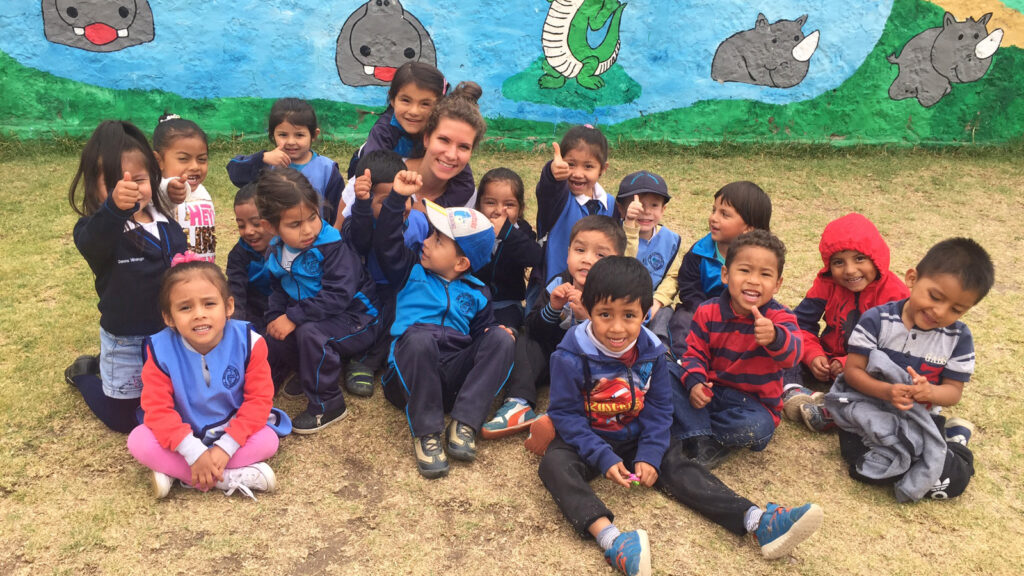 Freiwilligenarbeit im ökologischen Kindergarten in Ecuador traveljunkies