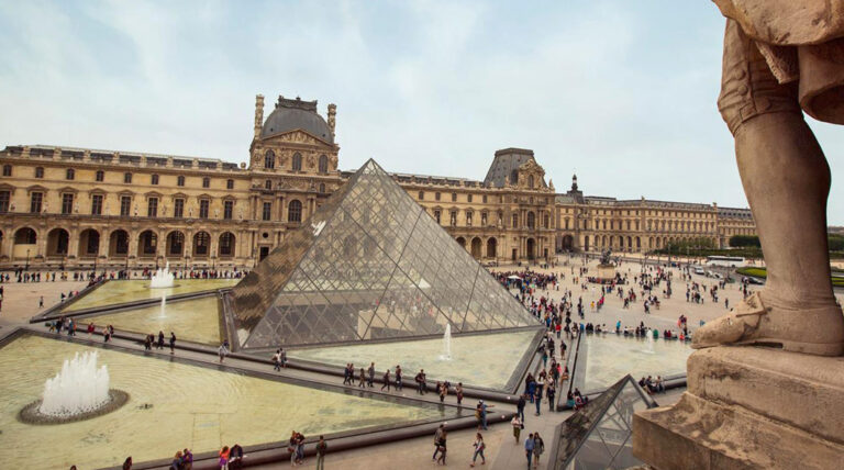 Das Louvre erkunden