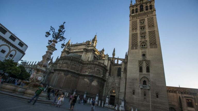 Der Giralda Glockenturm