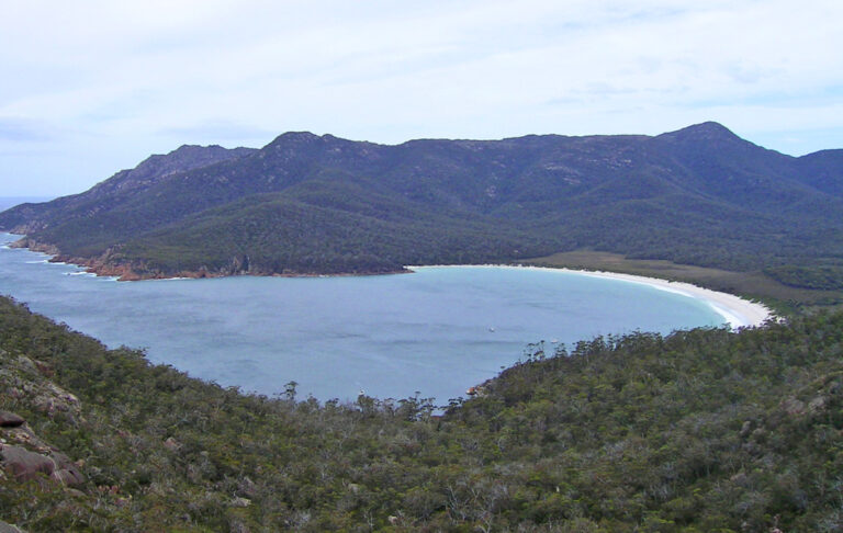 Blick auf die Wineglass Bay