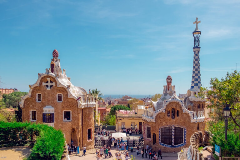 Farbenfroher Park Güell