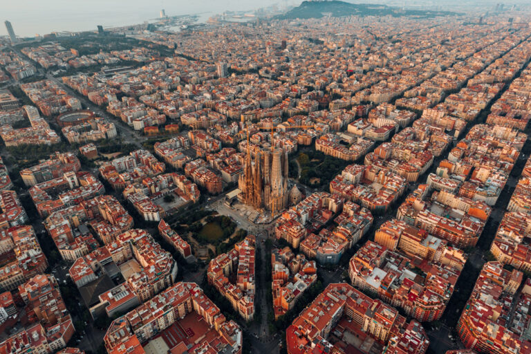Barcelona ist im Schachbrettmuster angelegt