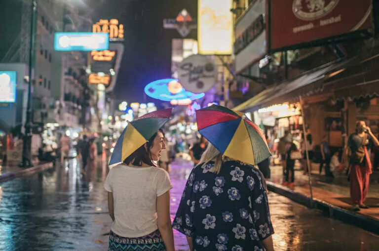 Bangkok bei Nacht erkunden