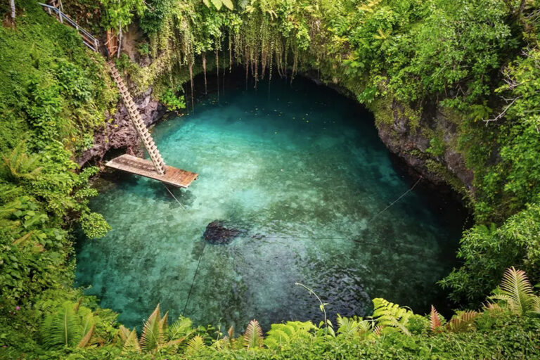 To Sua Trench – Baden in einem Tiefseegraben