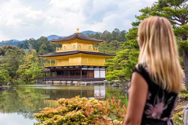 Der goldene Pavillon ist ein echter Hingucker