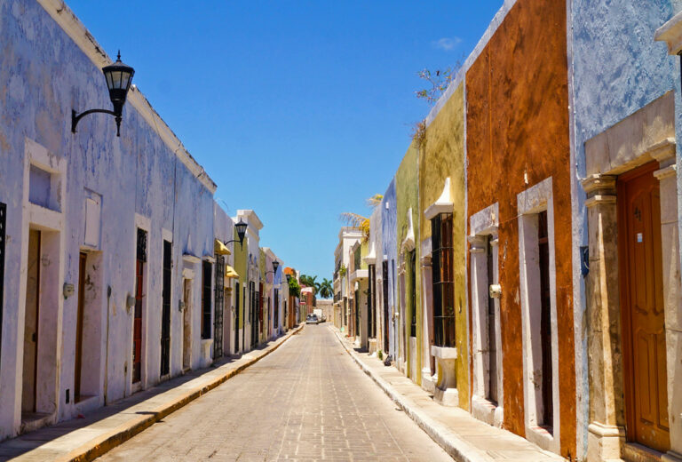 Farbenfrohe Häuser in Campeche