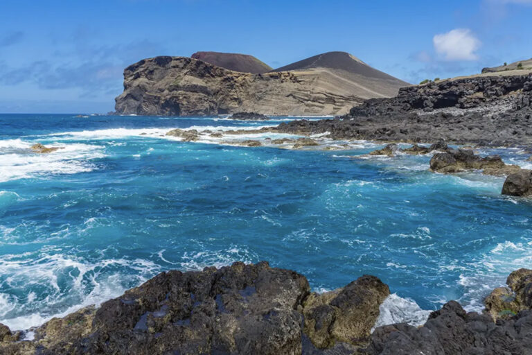 Der Capelinhos Vulkan auf Faial