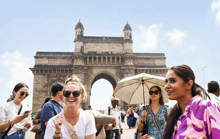 Am Gateway of India