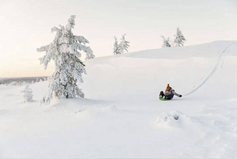 Rodeln im Schnee