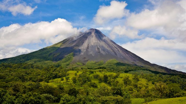 Arenal Vulkan Costa Rica Reisen für junge leute mittelamerika preiswert reisen traveljunkies