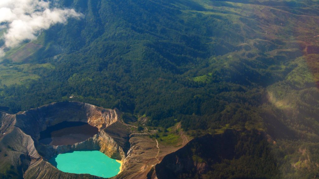 Gunung Kelimutu auf Flores in Indonesien traveljunkies