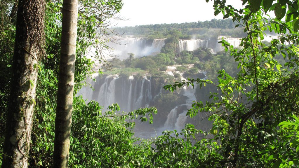 Iguazu Wasserfälle in Brasilien und Argentienien, Foz do Iguaçu. traveljunkies Reisen für junge Leute