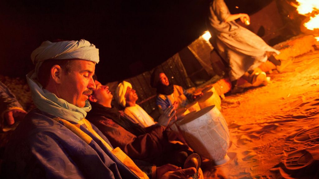 Marokko - Urlaub in der Wüste Gruppenreisen für junge Leute traveljunkies