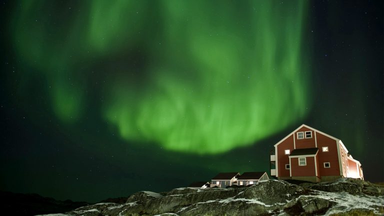 Nordlichter un Grönland in der Arktis am Norpol und Spitzbergen traveljunkies