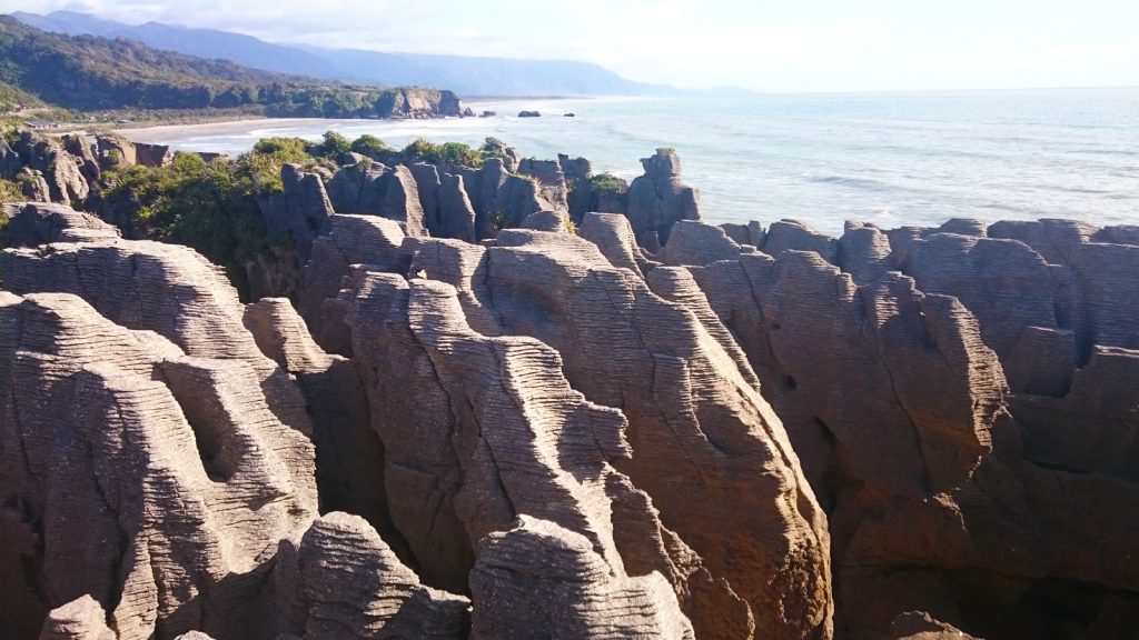 Pancake Rocks aktive Gruppenreise Neuseeland traveljunkies