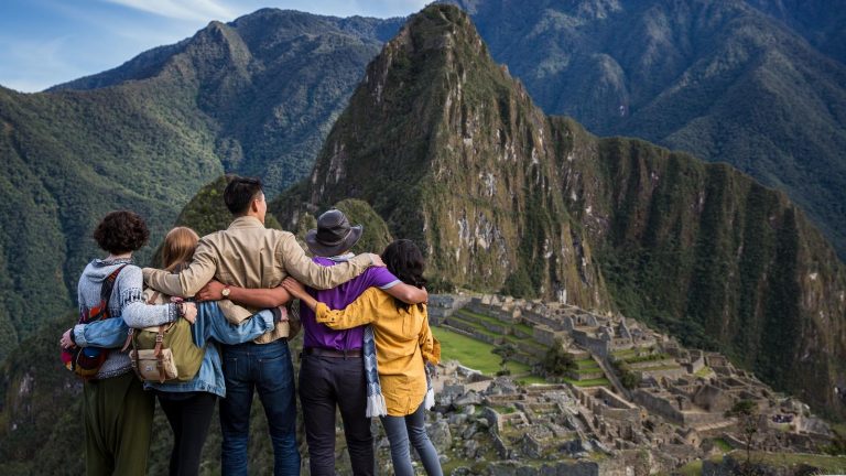 Peru & Bolivien Reisen für junge Leute in der Gruppe traveljunkies