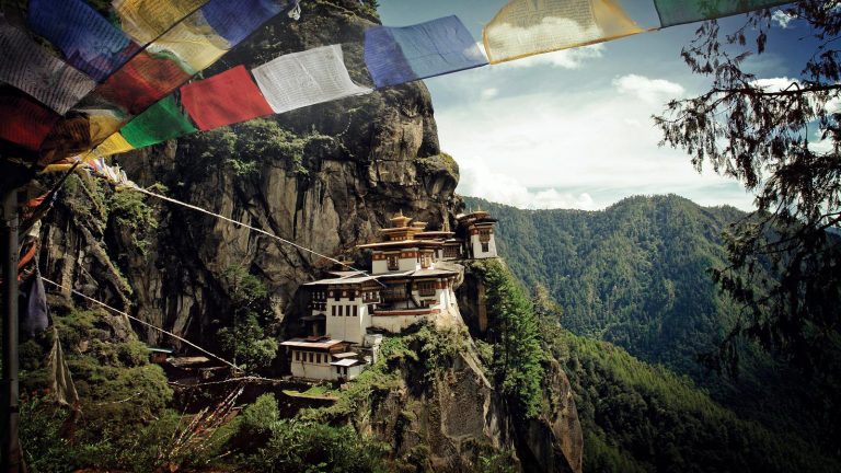 Taktshang-Kloster Tigernest Bhutan Trekking Urlaub Aktivreise traveljunkies