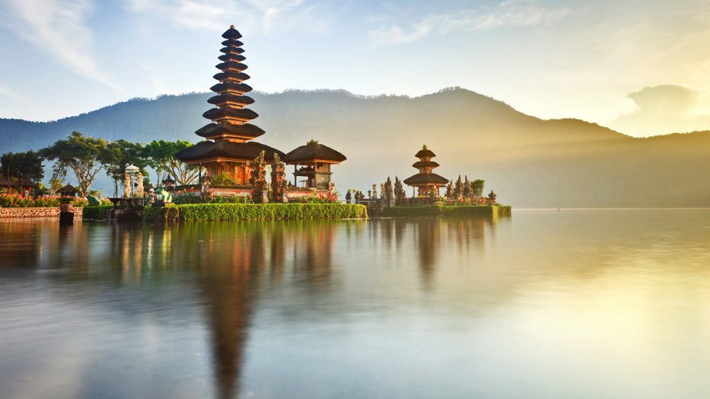Wassertempel Bali Indonesien Reisen für junge Leute traveljunkies