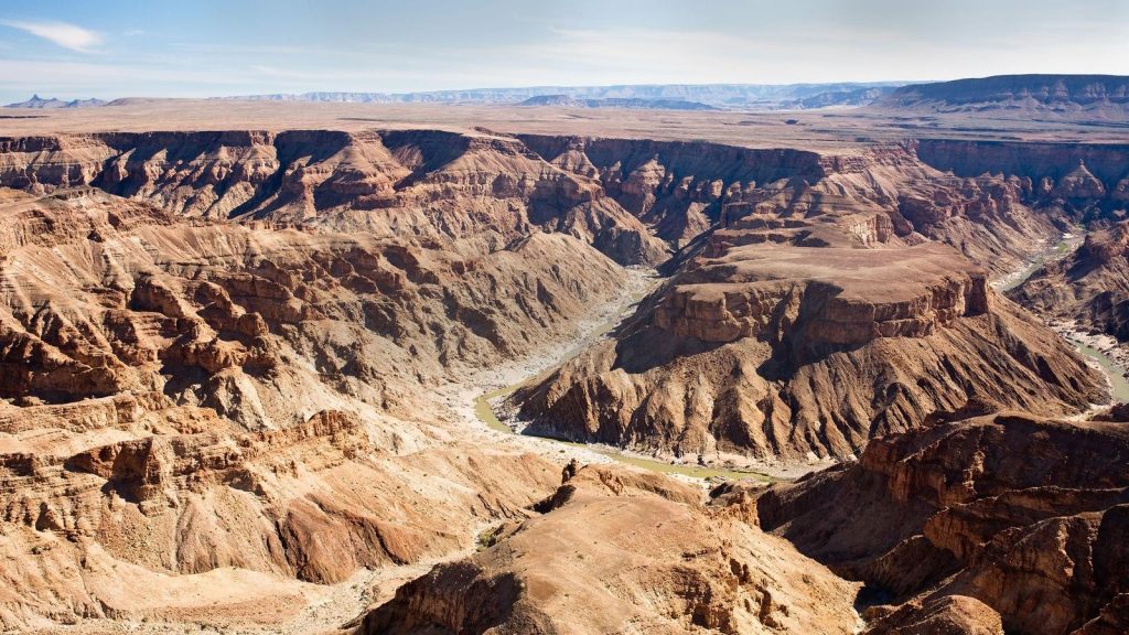 traveljunkies Fish River Canyon Kapstadt Südafrika Okavango Delta Victoriafälle Abenteuerreise Gruppenreise Afrika